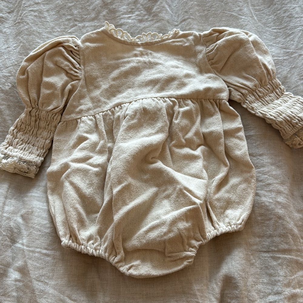 MonBebe Romper - Picture 3 of 3
